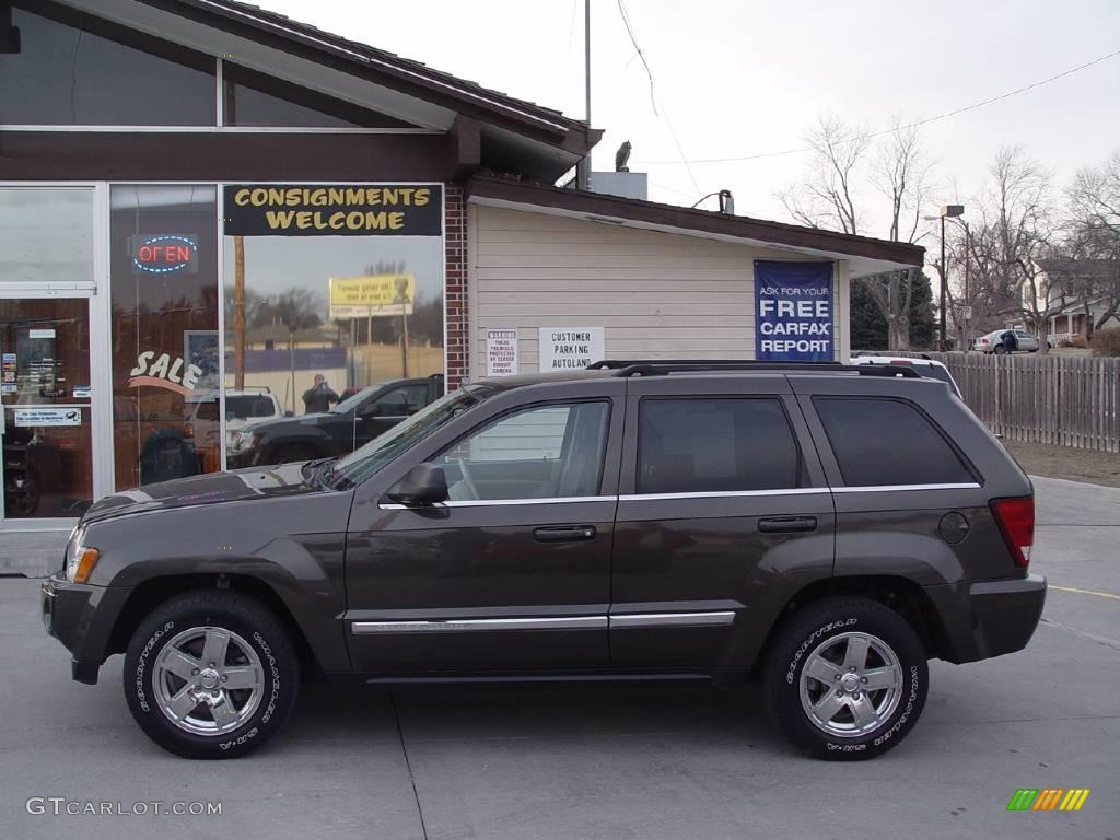 2005 Grand Cherokee Limited 4x4 - Dark Khaki Pearl / Dark Khaki/Light Graystone photo #1