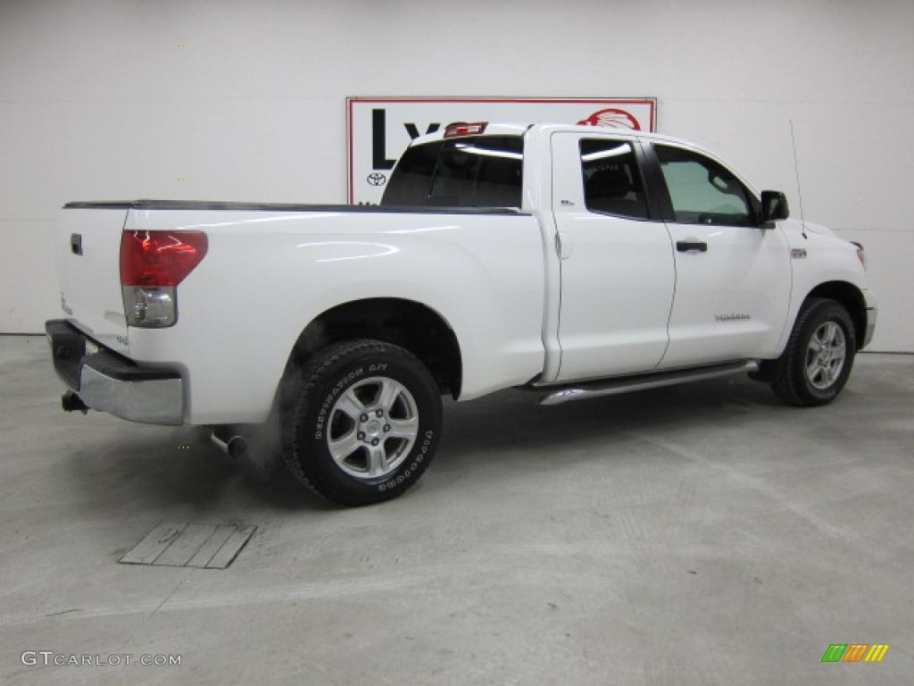 2007 Tundra SR5 Double Cab 4x4 - Super White / Beige photo #24