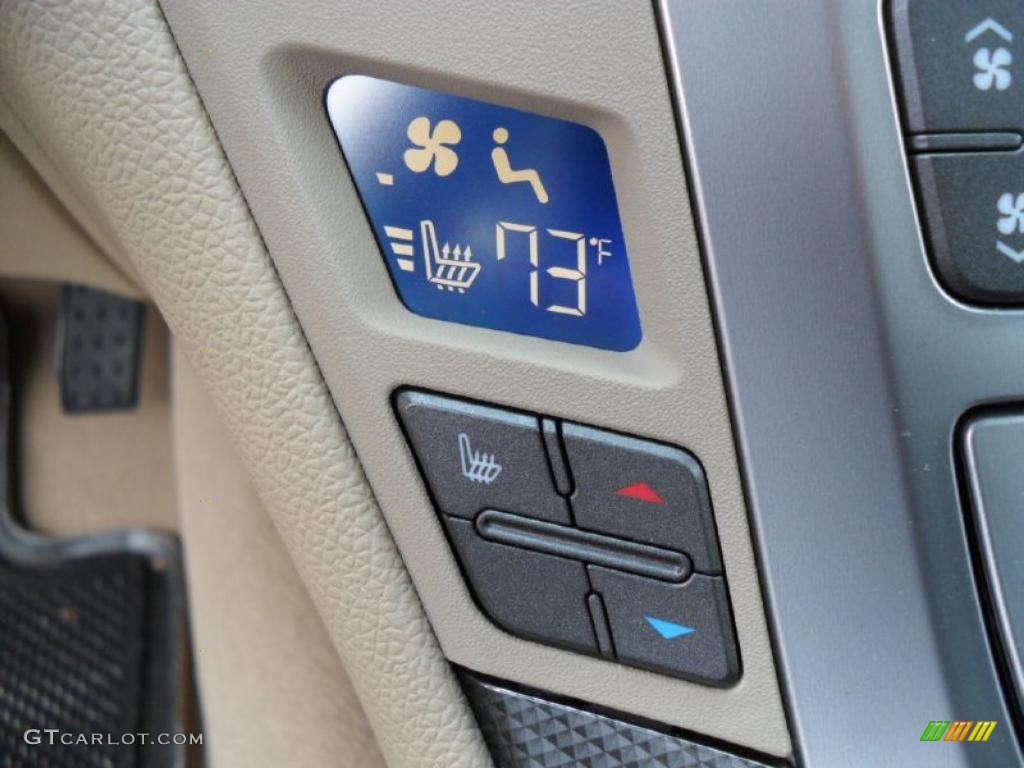 2011 Cadillac CTS 3.6 Sedan Controls Photo #40764431