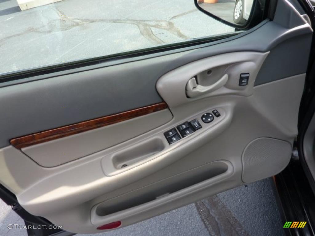 2000 Impala LS - Black / Light Oak photo #16