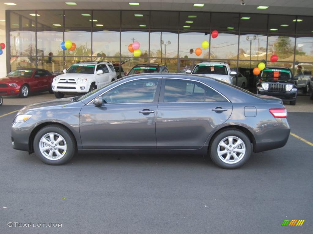 2011 Camry LE - Magnetic Gray Metallic / Bisque photo #2