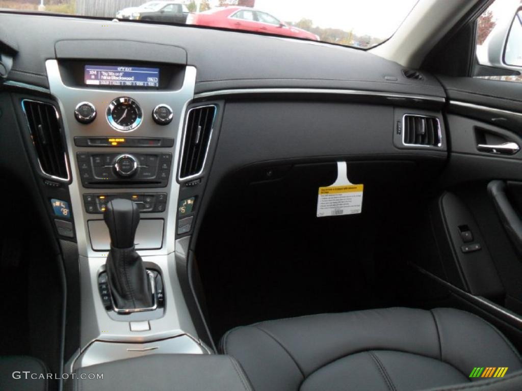 2011 CTS 3.0 Sedan - Radiant Silver Metallic / Ebony photo #17