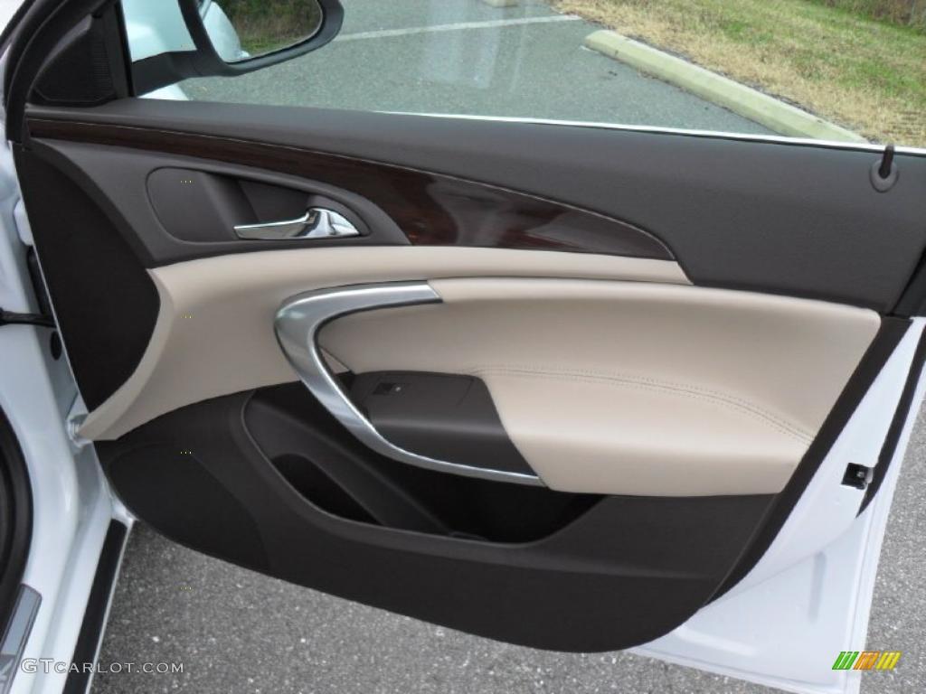 2011 Buick Regal CXL Cashmere Door Panel Photo #40768739