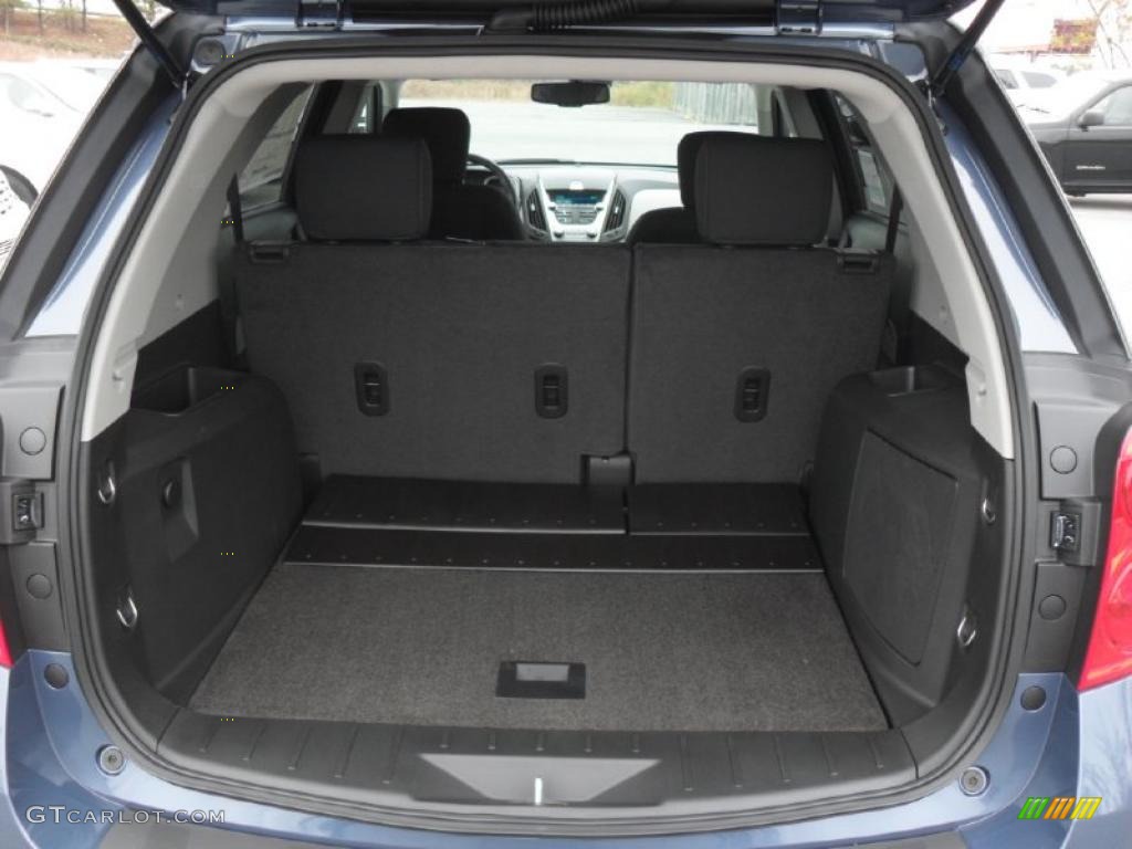 2011 Chevrolet Equinox LT Trunk Photo #40769995