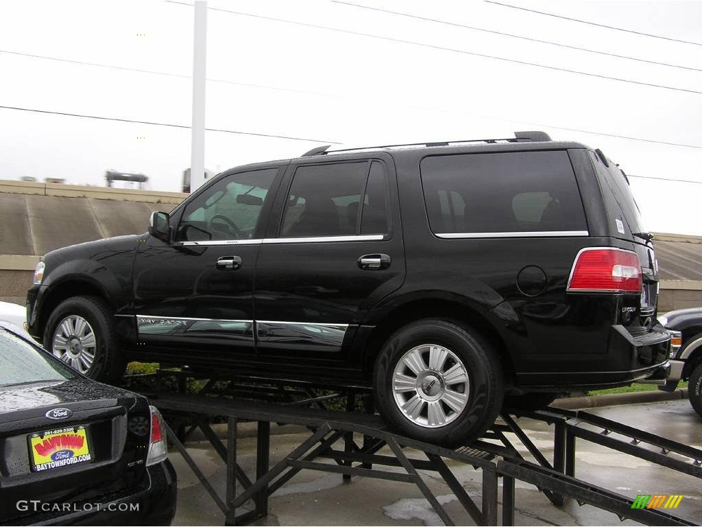 2007 Navigator Luxury - Black / Camel photo #2