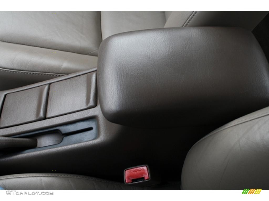 2000 Camry XLE V6 - Super White / Gray photo #21