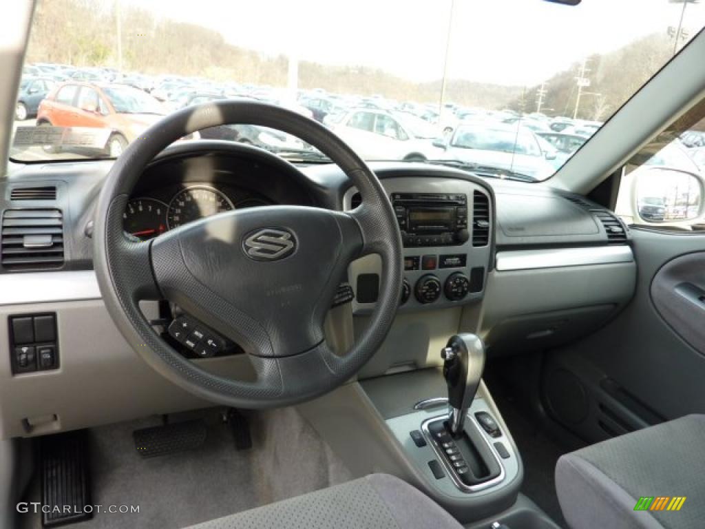 2005 Grand Vitara LX 4WD - White Pearl / Gray photo #10