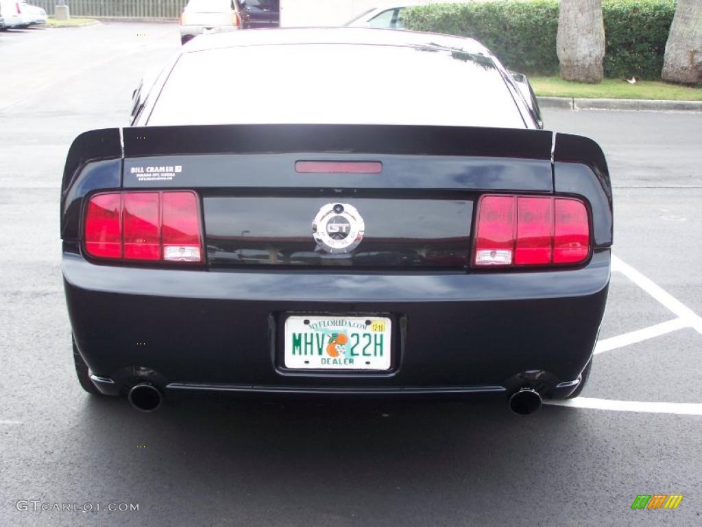 2007 Mustang GT Deluxe Coupe - Black / Dark Charcoal photo #11