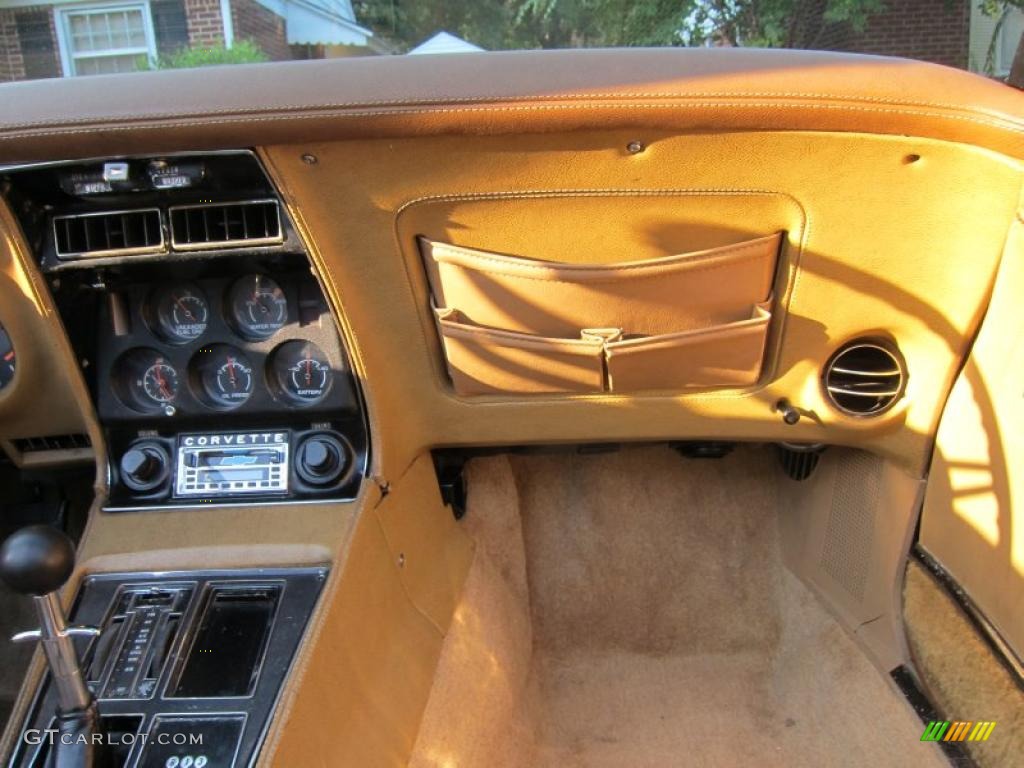 1975 Chevrolet Corvette Stingray Coupe Medium Saddle Dashboard Photo #40772183