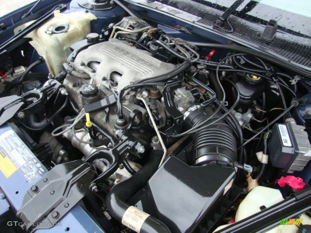 1995 Chevrolet Lumina Standard Lumina Model engine Photo #40773779