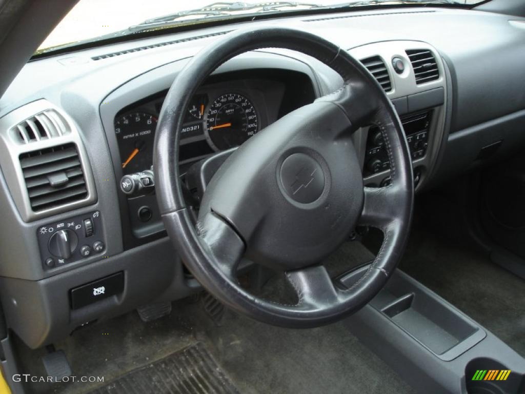 2004 Chevrolet Colorado LS Extended Cab Very Dark Pewter Dashboard Photo #40773852