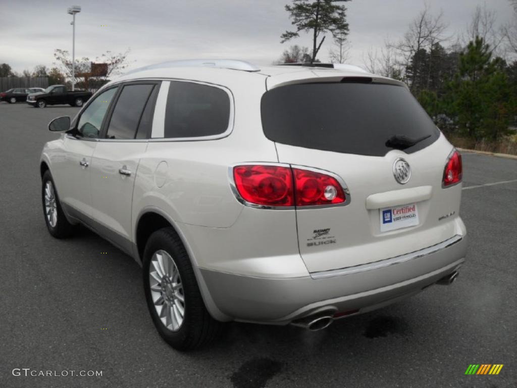 White Diamond Tricoat 2010 Buick Enclave CX Exterior Photo #40774419