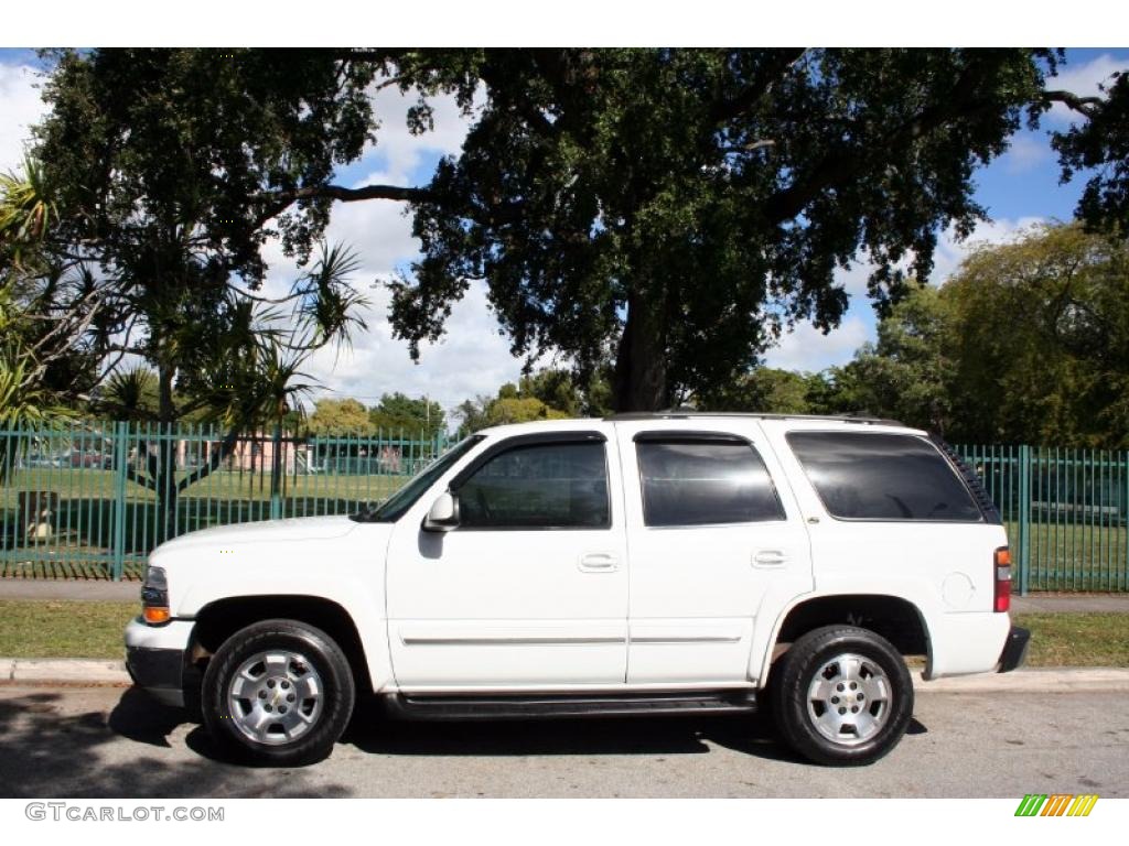 2004 Tahoe LT 4x4 - Summit White / Gray/Dark Charcoal photo #3