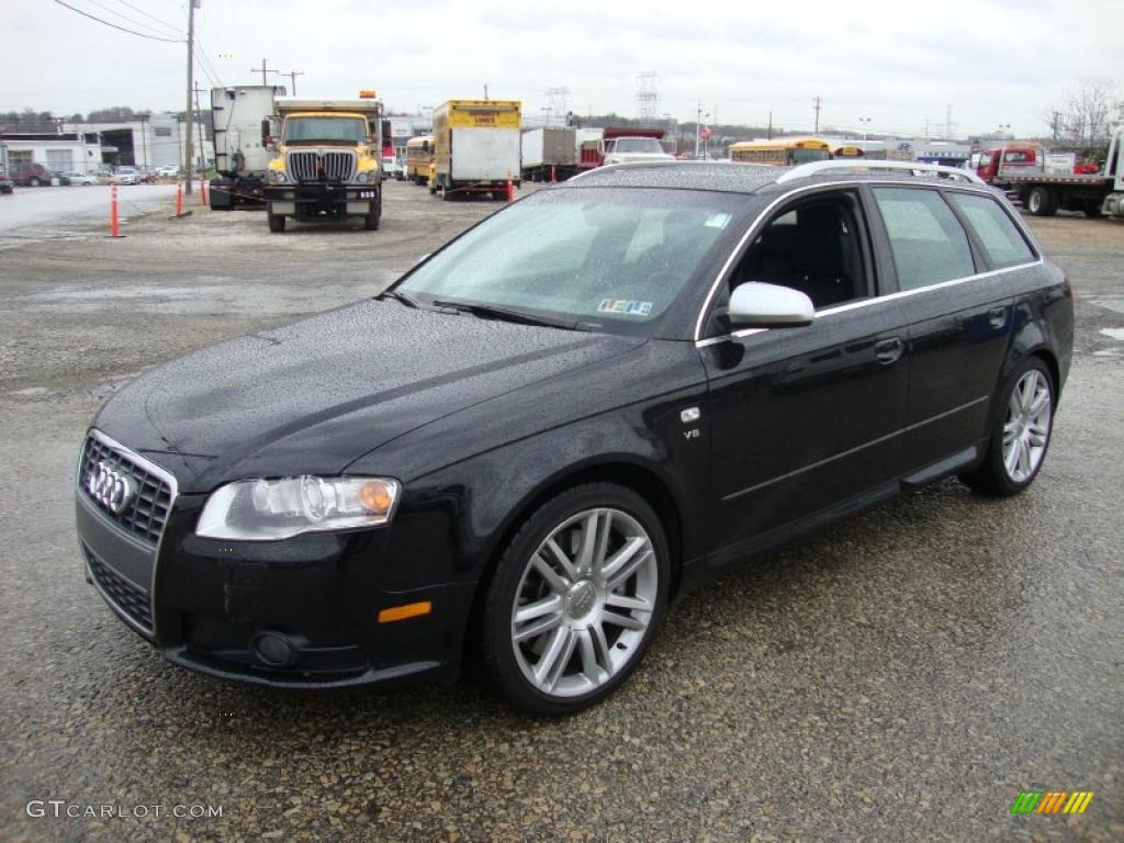 2007 Audi S4 4.2 quattro Avant Exterior Photos