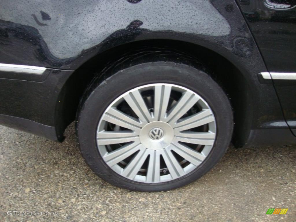2005 Volkswagen Phaeton V8 4Motion Sedan Wheel Photo #40777559