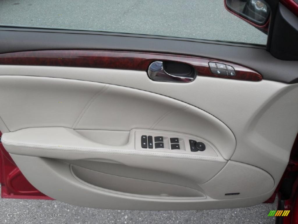 2008 Buick Lucerne CXS Cocoa/Shale Door Panel Photo #40777567