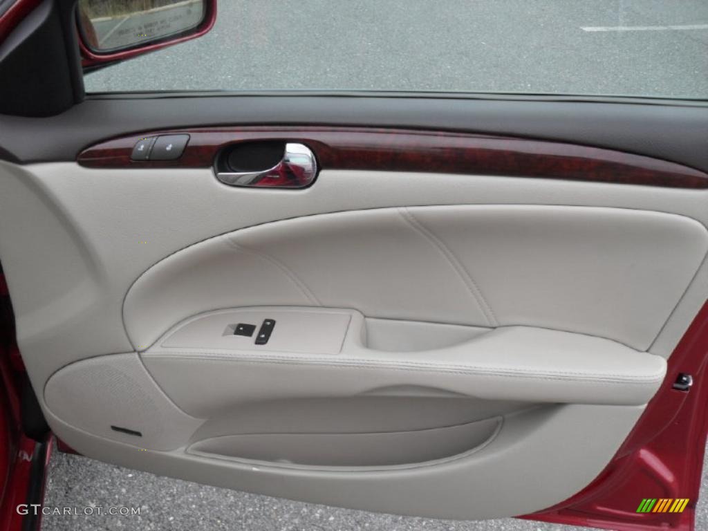 2008 Buick Lucerne CXS Cocoa/Shale Door Panel Photo #40777747