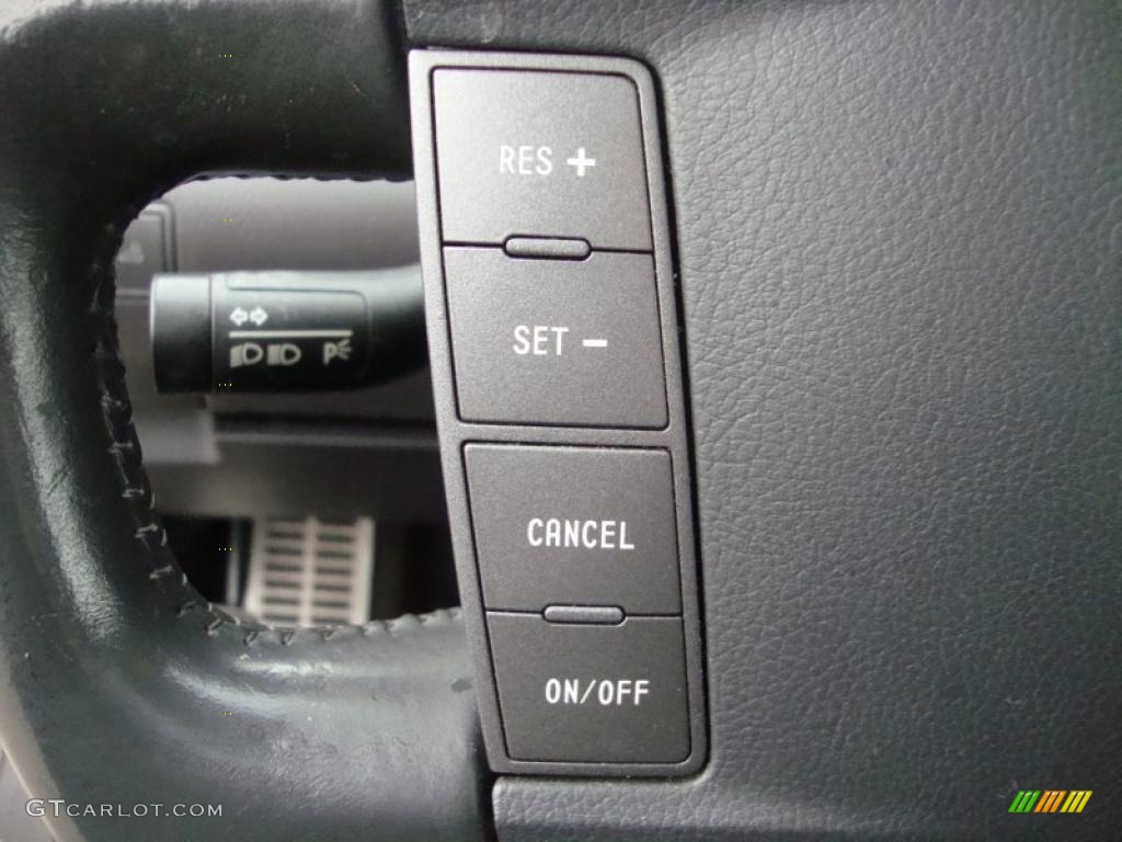 2005 Volkswagen Phaeton V8 4Motion Sedan Controls Photo #40777843
