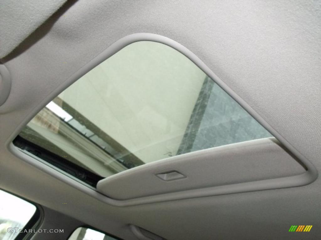 2002 Liberty Renegade 4x4 - Cactus Green Metallic / Taupe photo #13