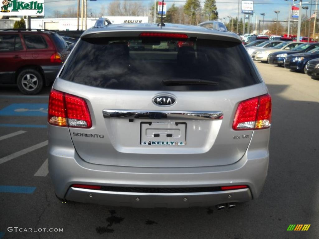 2011 Sorento SX V6 AWD - Bright Silver / Black photo #4