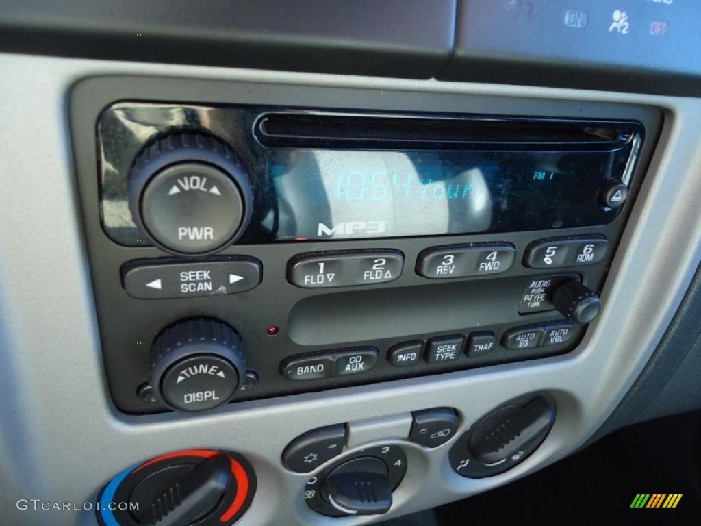 2006 Chevrolet Colorado Crew Cab Controls Photo #40785339