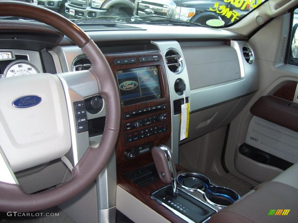 2010 F150 Platinum SuperCrew 4x4 - Ingot Silver Metallic / Medium Stone Leather/Sienna Brown photo #17