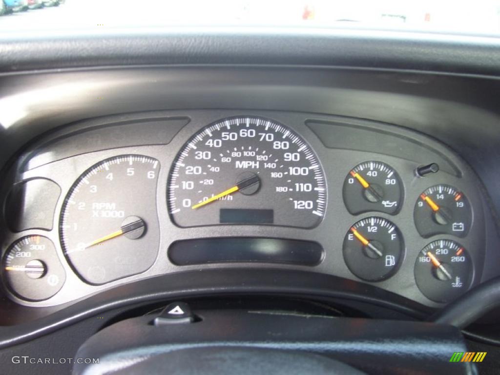 2004 Chevrolet Silverado 2500HD Regular Cab 4x4 Gauges Photo #40790515