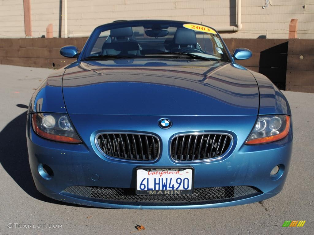 2003 Z4 2.5i Roadster - Maldives Blue Metallic / Black photo #2