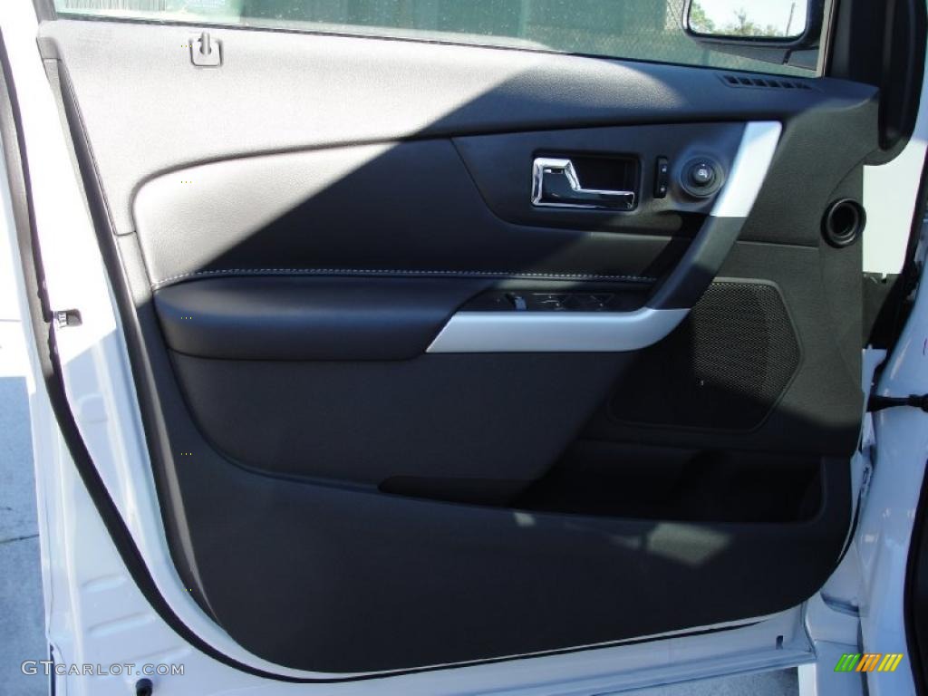 2011 Ford Edge Sport Charcoal Black/Silver Smoke Metallic Door Panel Photo #40792763