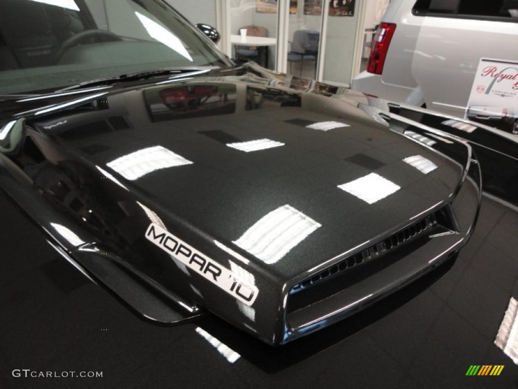 Brilliant Black Crystal Pearl 2010 Dodge Challenger R/T Mopar '10 Exterior Photo #40793767