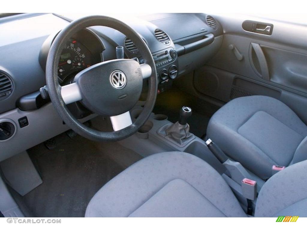 Light Grey Interior 2001 Volkswagen New Beetle GL Coupe Photo #40795359