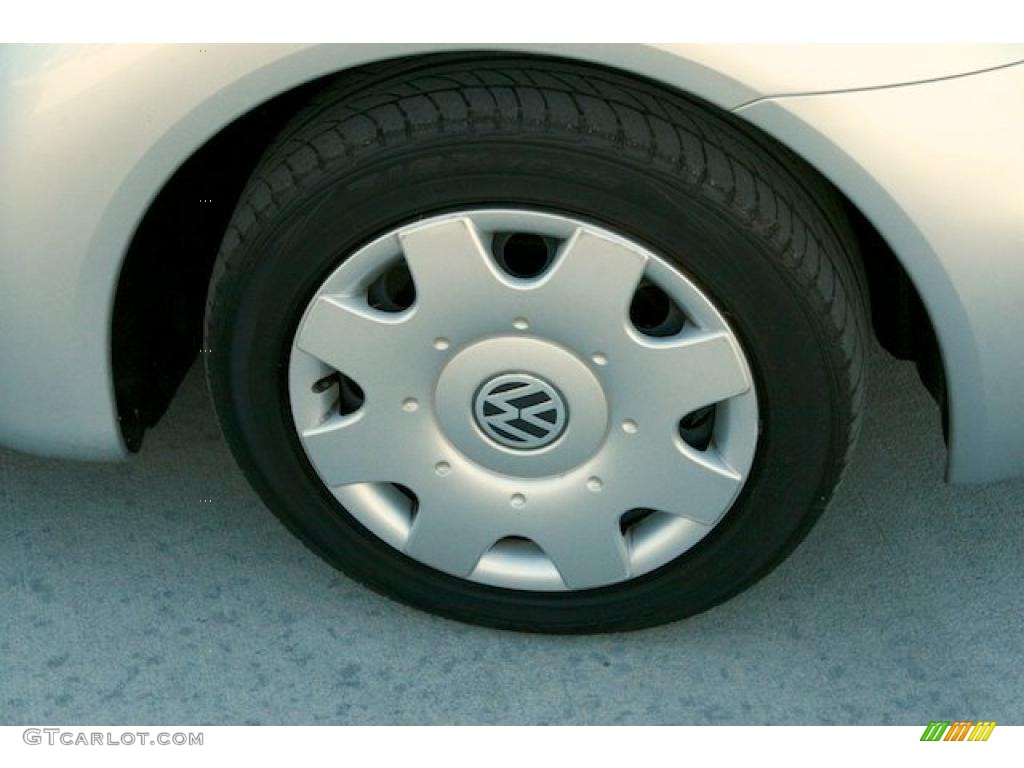 2001 Volkswagen New Beetle GL Coupe Wheel Photo #40795643