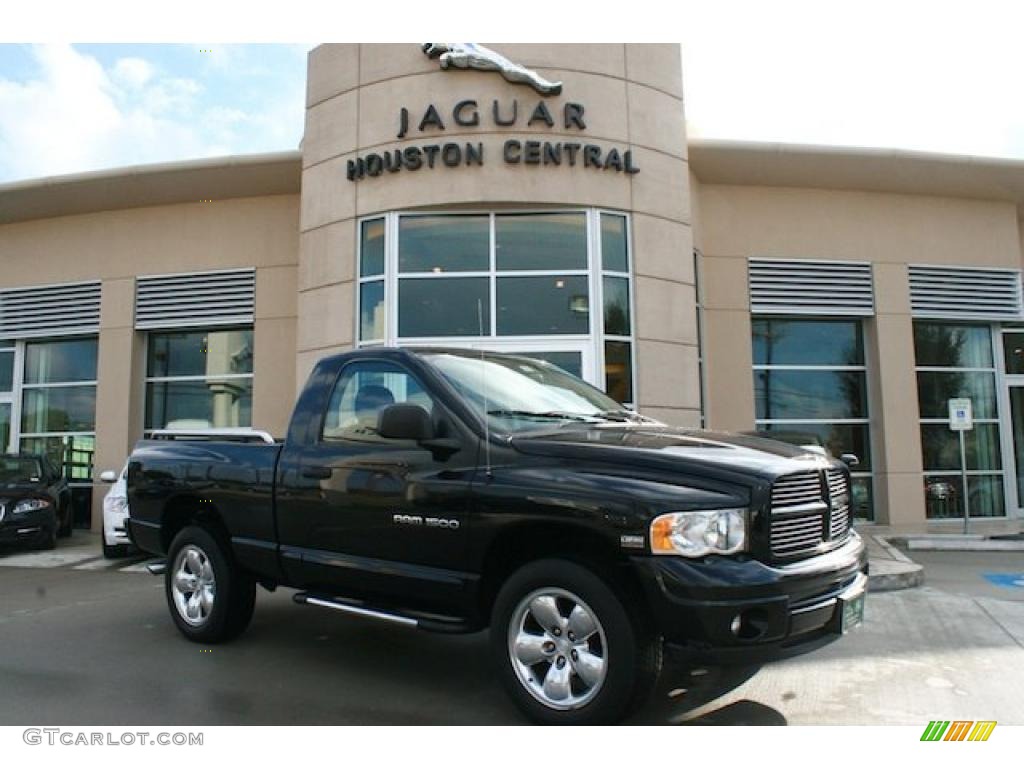 2004 Ram 1500 SLT Regular Cab 4x4 - Black / Dark Slate Gray photo #1