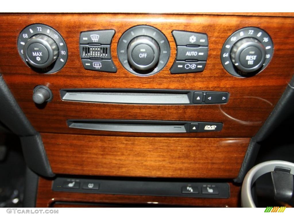 2006 BMW M6 Coupe Controls Photo #40797503