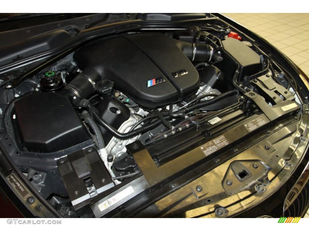 2006 BMW M6 Coupe 5.0 Liter DOHC 40-Valve VVT V10 Engine Photo #40797739