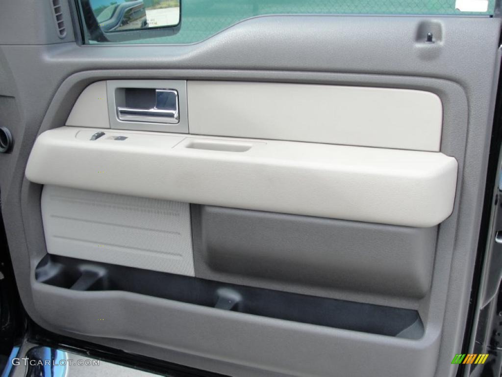 2009 Ford F150 STX SuperCab Stone/Medium Stone Door Panel Photo #40799803