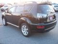 2011 Labrador Black Pearl Mitsubishi Outlander SE  photo #4