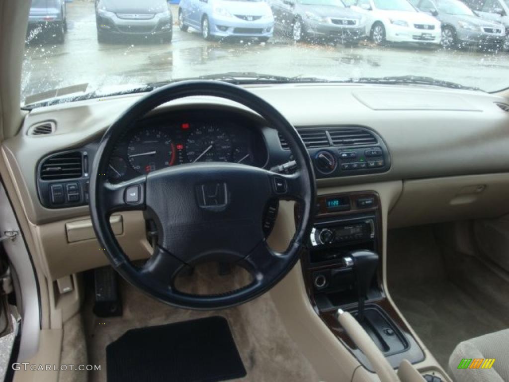 1997 Accord SE Sedan - Heather Mist Metallic / Ivory photo #10