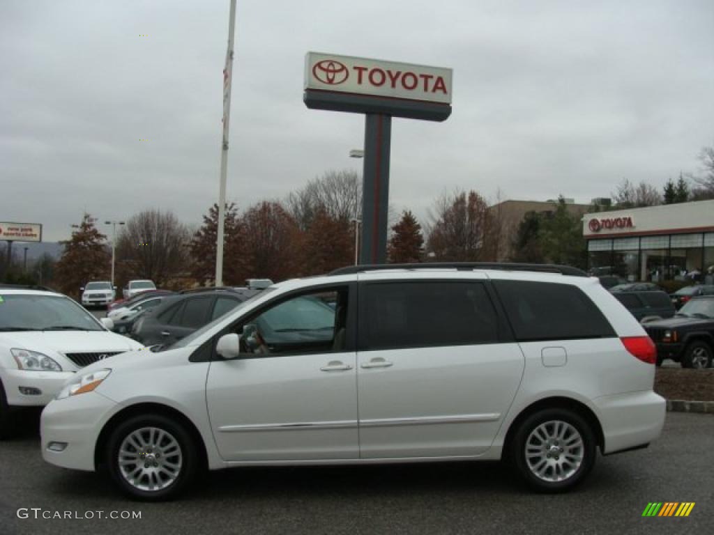 2008 Sienna Limited - Natural White / Fawn photo #3