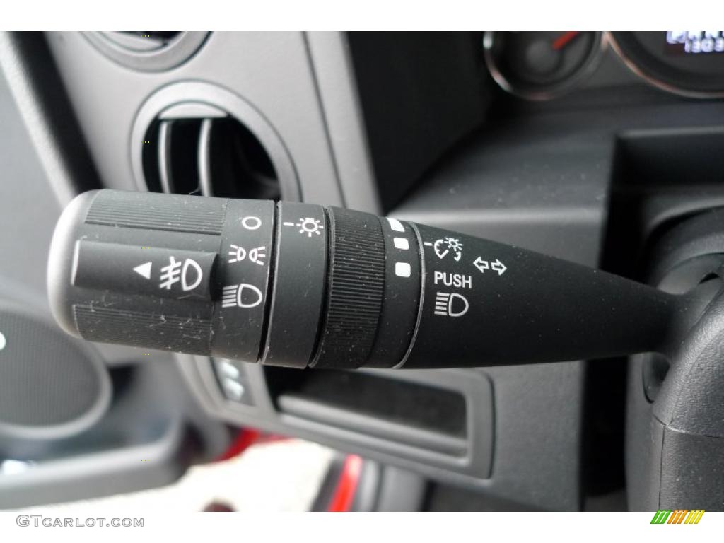 2009 Jeep Commander Sport 4x4 Controls Photo #40802299