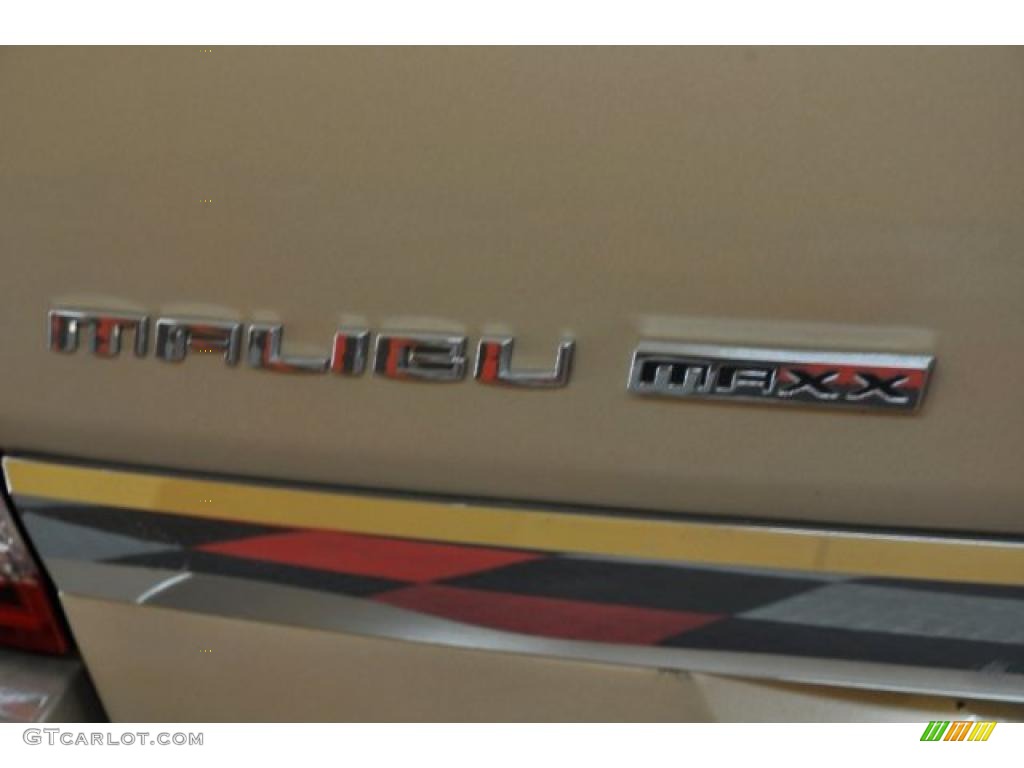 2005 Malibu Maxx LS Wagon - Light Driftwood Metallic / Neutral Beige photo #5