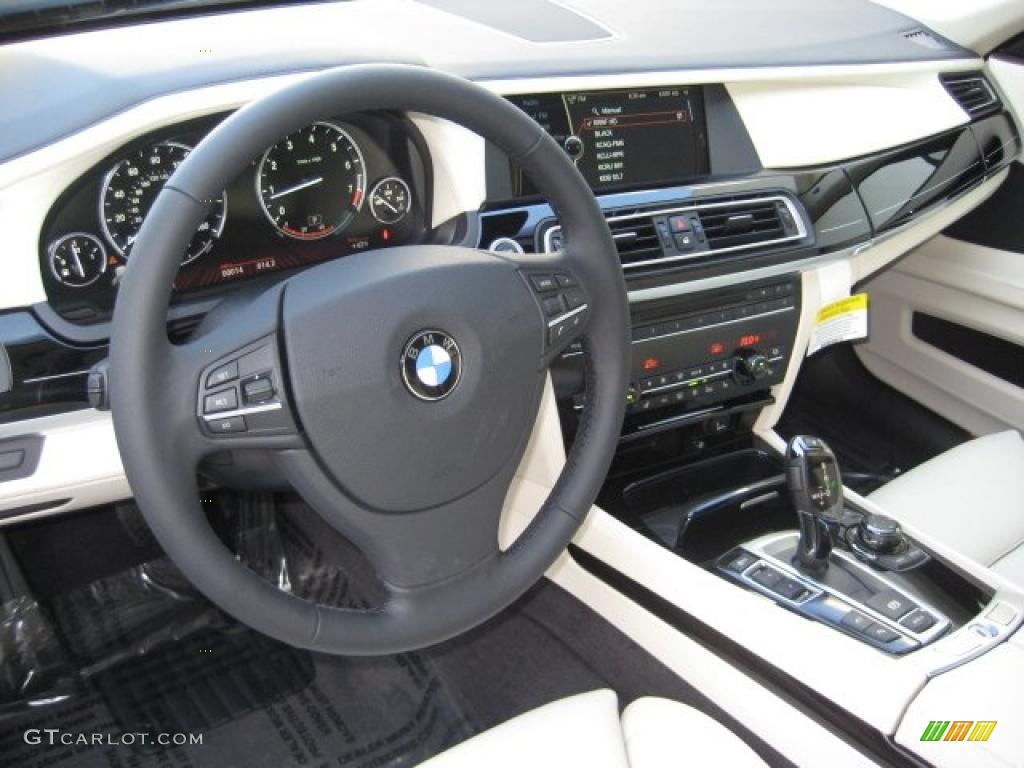 Oyster/Black Interior 2011 BMW 7 Series 750i Sedan Photo #40803323