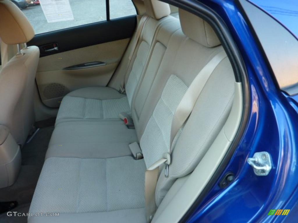 Beige Interior 2005 Mazda MAZDA6 i Sport Hatchback Photo #40804919