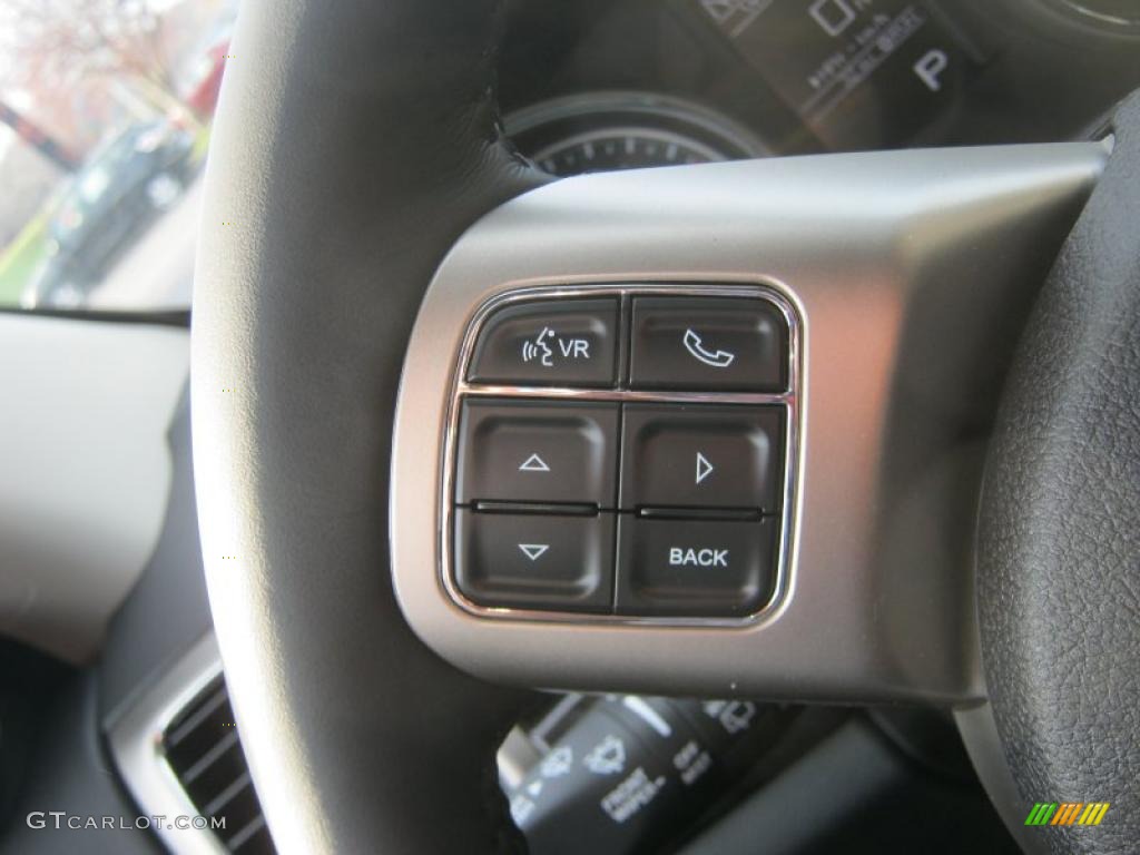 2011 Jeep Grand Cherokee Laredo X Package 4x4 Controls Photo #40805399