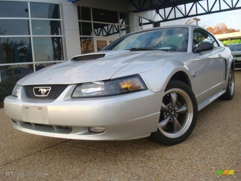 2004 Mustang GT Coupe - Silver Metallic / Dark Charcoal photo #1