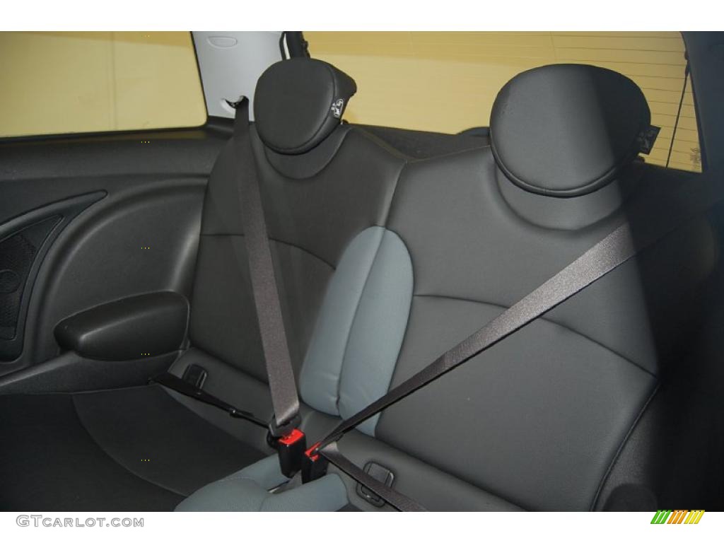 Black/Grey Interior 2009 Mini Cooper Hardtop Photo #40809727