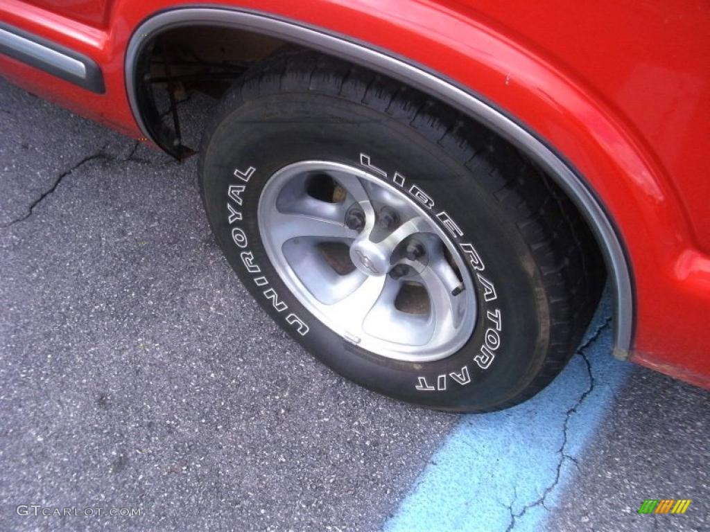 2001 Chevrolet S10 LS Extended Cab Wheel Photo #40810891