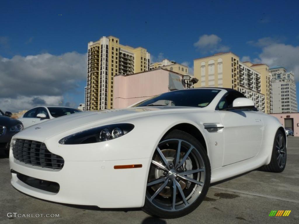 Stratus White 2011 Aston Martin V8 Vantage Roadster Exterior Photo #40811283