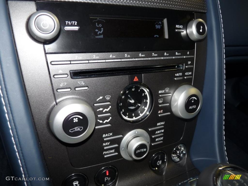 2011 Aston Martin V8 Vantage Roadster Controls Photo #40811603