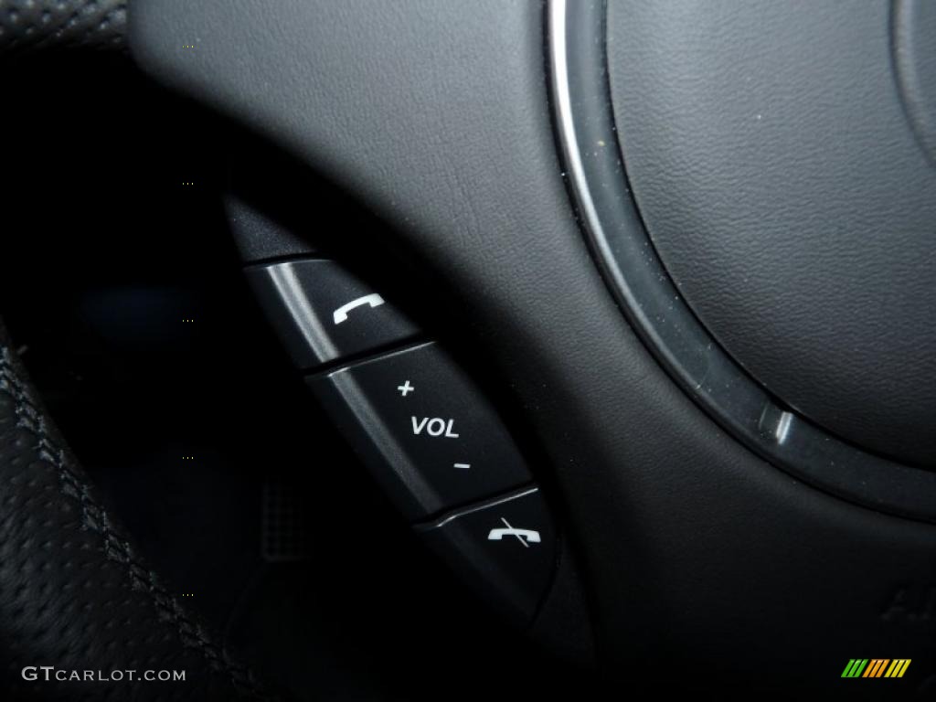 2011 Aston Martin V8 Vantage Roadster Controls Photo #40811631